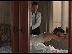 Chân trần truồng Claudia buộc vào phim xet nhat ban ko che một mùa đông lạnh tuyết